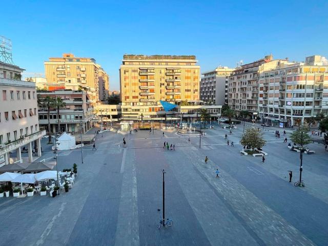 Appartamento in vendita di 200 m² in Piazza della Rinascita, 13