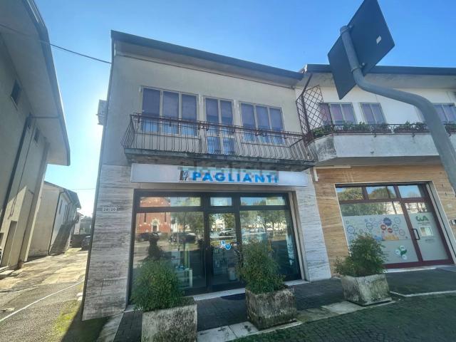 Appartamento in vendita di 200 m² in Piazza Matteotti, 28