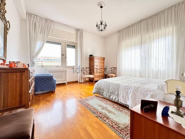 Appartamento in vendita di 200 m² in Piazza Mazzini Giuseppe, 72