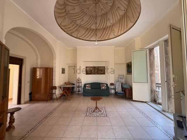 Appartamento in vendita di 200 m² in Piazza Maravigna