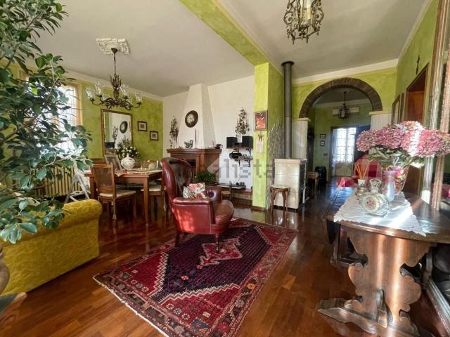 Appartamento in vendita di 200 m² in Strada Provinciale 11, 17