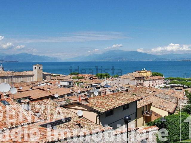 Appartamento in vendita di 201 m² in Via Castello, 63