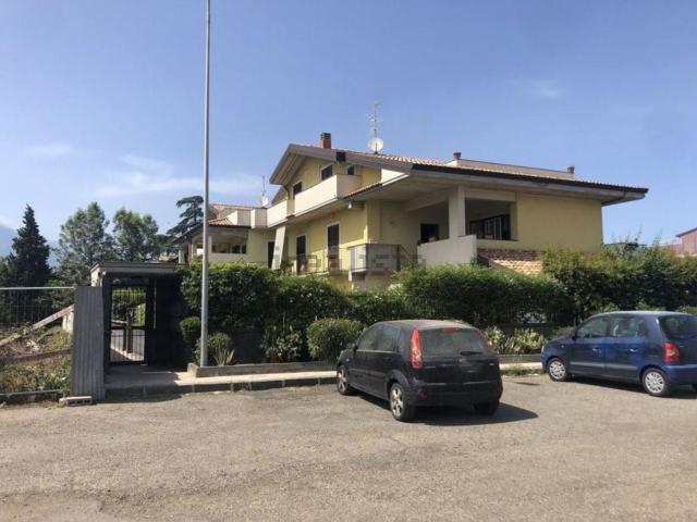 Appartamento in vendita di 201 m² in Via Guglielmo Marconi, 42