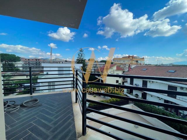 Appartamento in vendita di 201 m² in Via Monza, 24