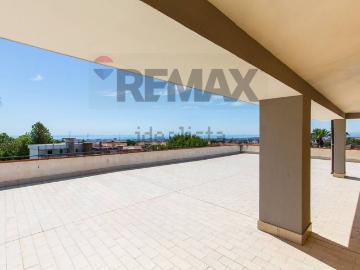 Appartamento in vendita di 201 m² in Via San Nullo, 7