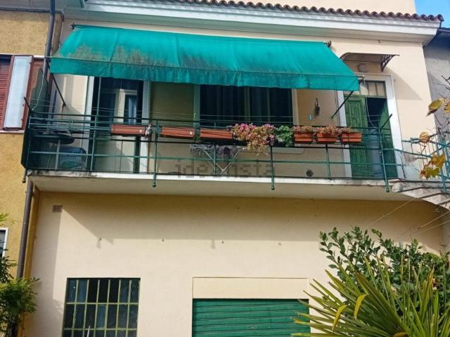 Appartamento in vendita di 201 m² in Viale G. Trissino