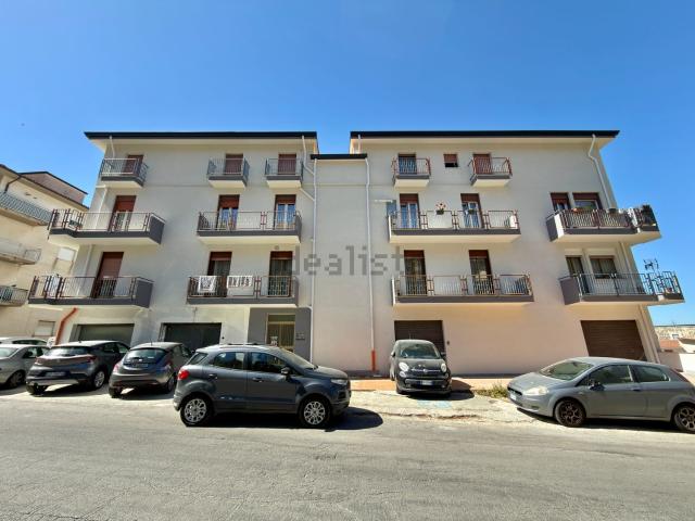 Appartamento in vendita di 202 m² in Via Circonvallazione, 10