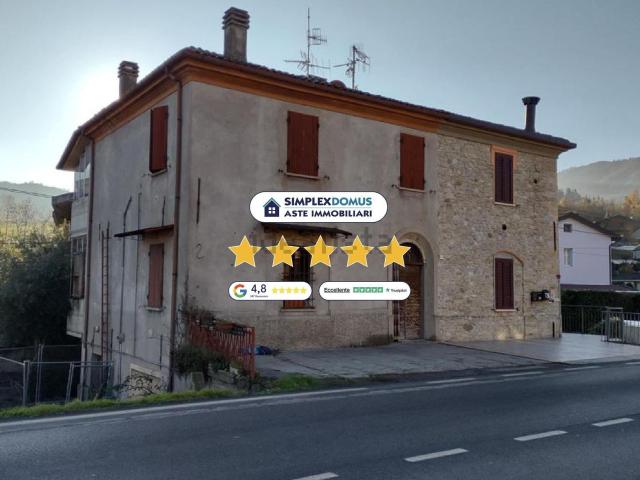 Appartamento in vendita di 202 m² in Via Andrea Costa