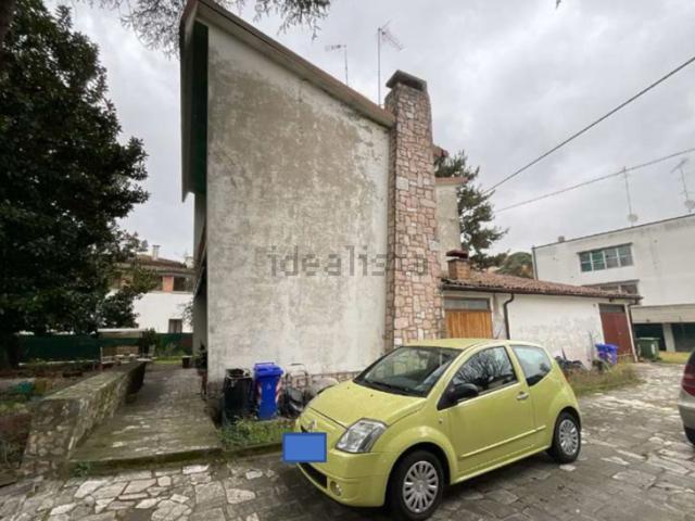 Appartamento in vendita di 202 m² in Via Arturo Toscanini