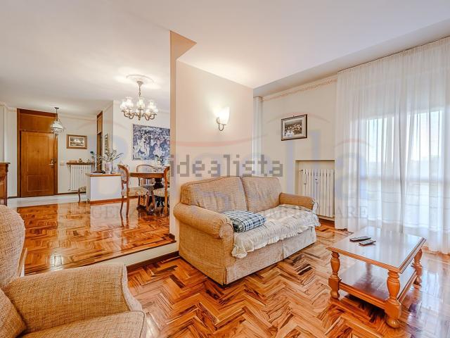 Appartamento in vendita di 202 m² in Via Fornace, 4