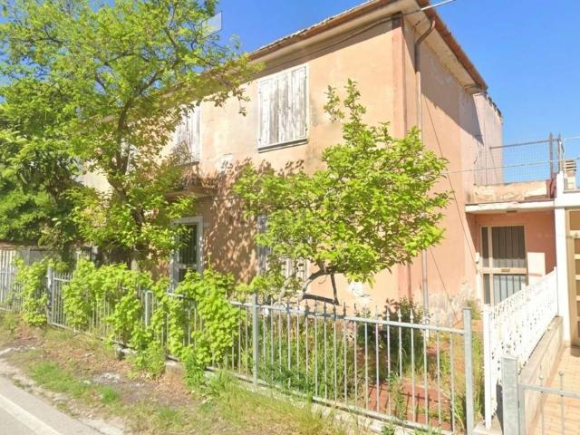 Appartamento in vendita di 202 m² in Via Fratelli Rosselli, 53