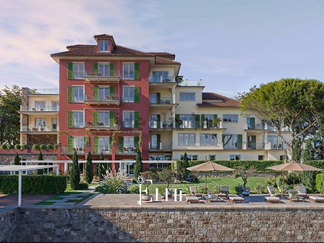 Appartamento in vendita di 202 m² in Via M. Scavini, 2