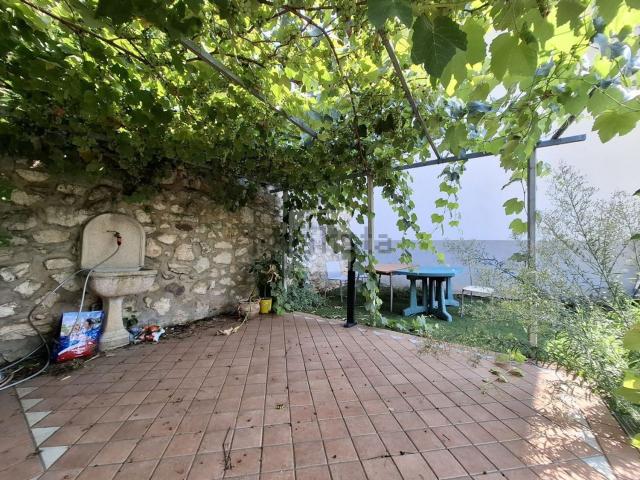 Appartamento in vendita di 202 m² in Via Roma, 5