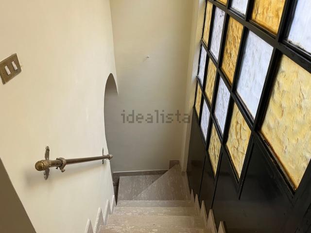 Appartamento in vendita di 203 m² in Via Caracena, 22