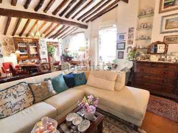 Appartamento in vendita di 203 m² in Via Guinigi, 40