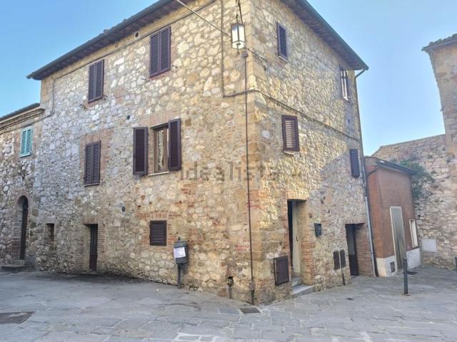 Appartamento in vendita di 203 m² in Via Lando di Duccio