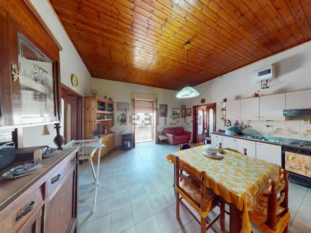 Appartamento in vendita di 203 m² in Via Semmola, 104