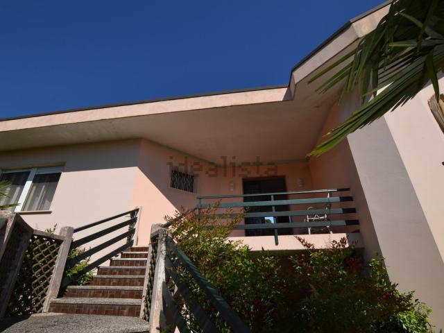 Appartamento in vendita di 203 m² in Via Roma, 167