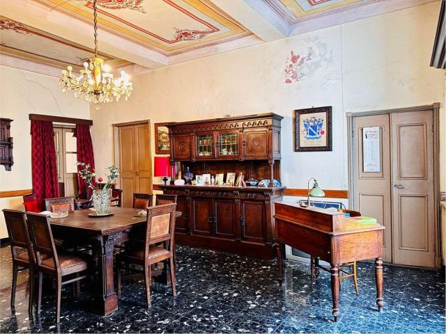 Appartamento in vendita di 203 m² in Corso Mario Ponzoni, 51