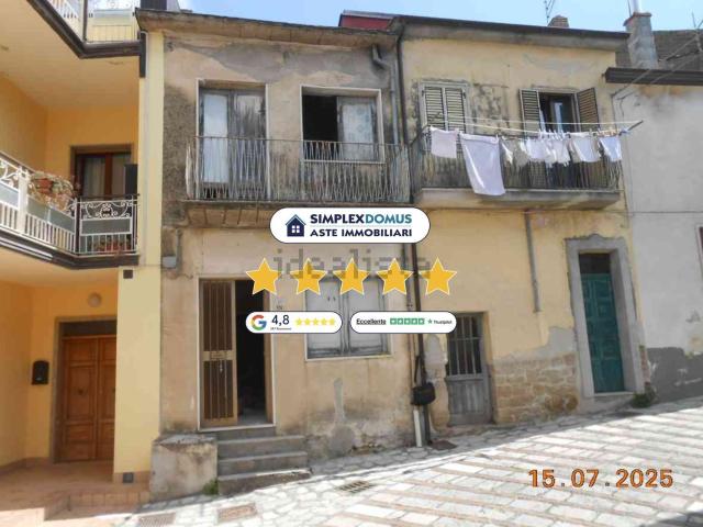 Appartamento in vendita di 204 m² in Via Cairoli