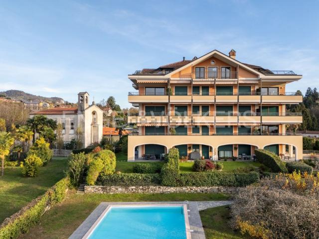Appartamento in vendita di 204 m² in Via Brughiera, 11