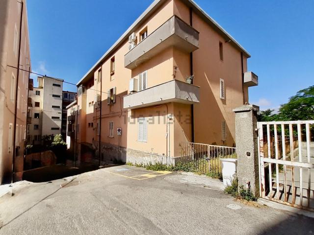 Appartamento in vendita di 204 m² in Via Bruno Chimirri