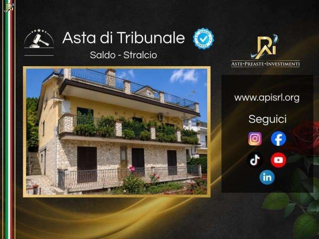 Appartamento in vendita di 204 m² in Via Sant&apos  Andrea Apostolo