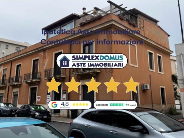 Appartamento in vendita di 204 m² in Via Sbarre Centrali