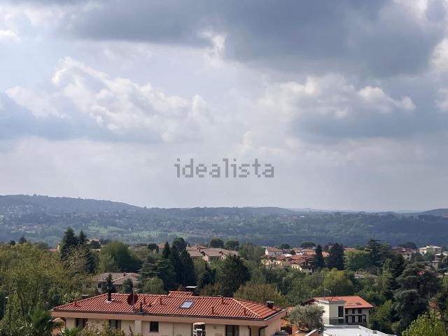 Appartamento in vendita di 204 m² in Via Silvio Pellico, 1