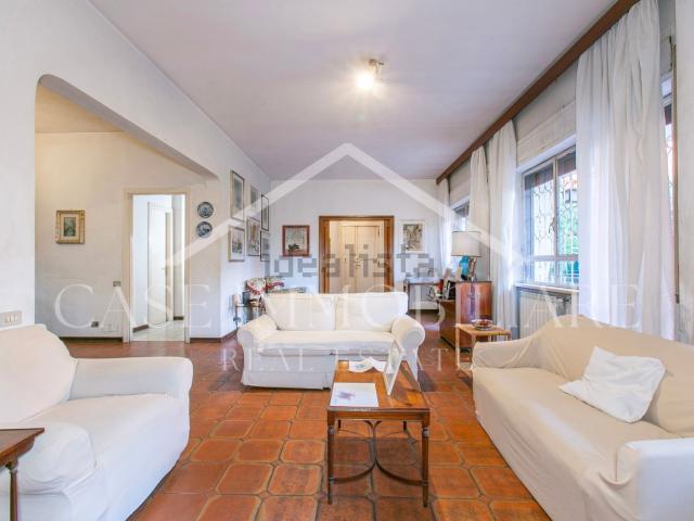Appartamento in vendita di 204 m² in Via Ronciglione