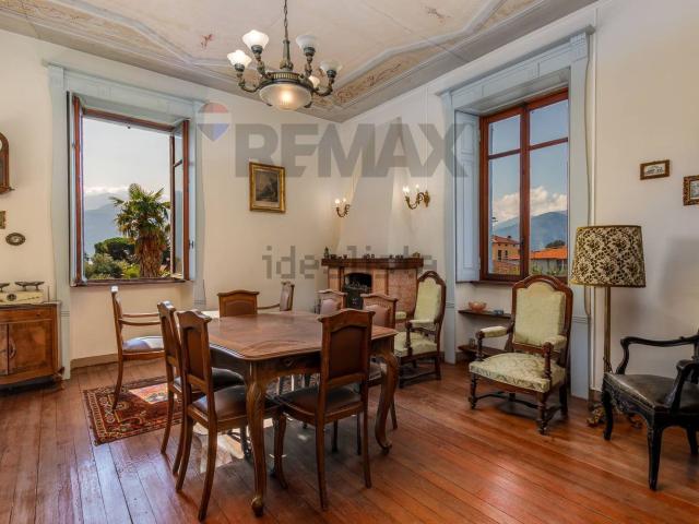 Appartamento in vendita di 205 m² in Via Annetta e Celestino Lusardi, 86