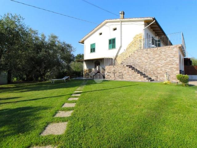 Appartamento in vendita di 205 m² in Via Bartolini