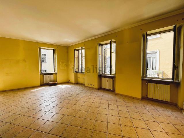 Appartamento in vendita di 205 m² in Via Goffredo Mameli, 65