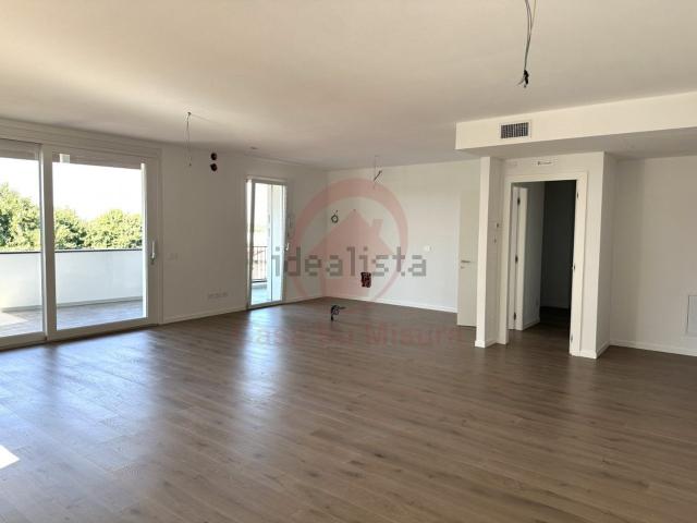 Appartamento in vendita di 205 m² in Via Emanuele Filiberto di Savoia