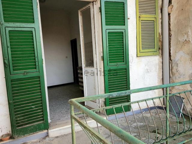 Appartamento in vendita di 205 m² in Via mornese