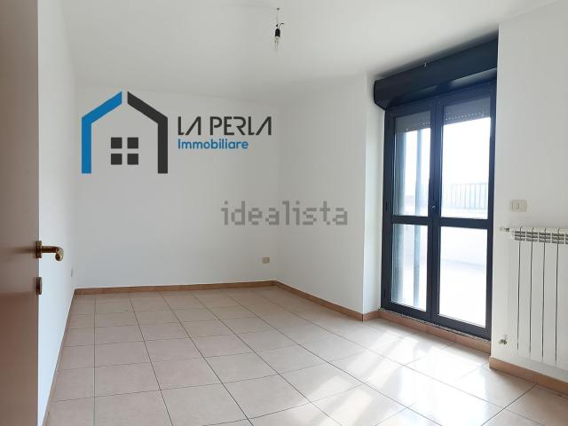 Appartamento in vendita di 205 m² in Via Salvatore Quasimodo, 13
