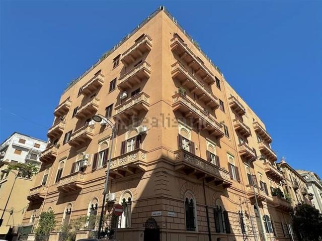 Appartamento in vendita di 205 m² in Via Vincenzo Di Marco