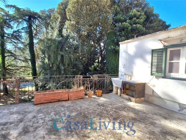 Appartamento in vendita di 205 m² in Corso Calatafimi, 1006