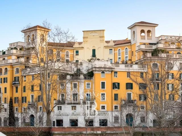 Appartamento in vendita di 205 m² in Piazza dell&apos Emporio