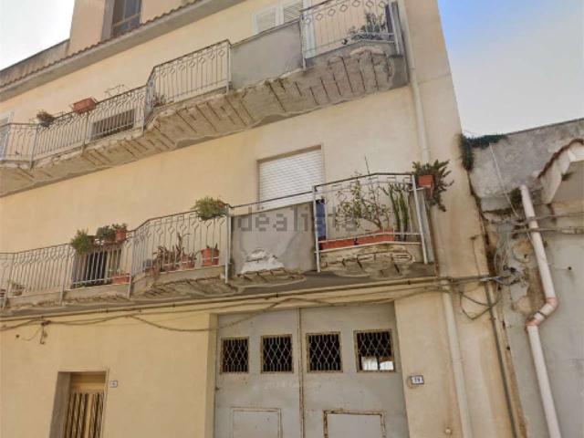 Appartamento in vendita di 206 m² in Via Alcide de Gasperi, 19