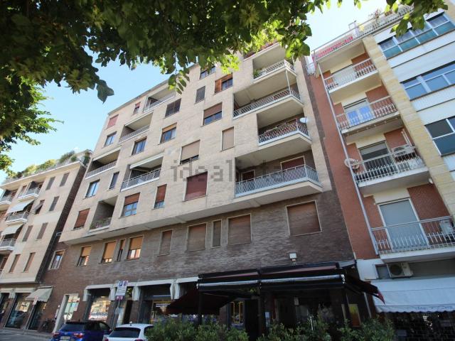 Appartamento in vendita di 206 m² in Via Paolo Onorato Vigliani, 25