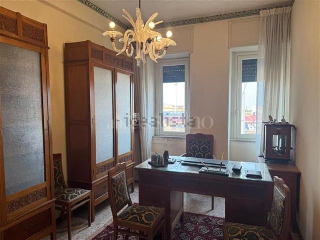 Appartamento in vendita di 206 m² in Piazza Spedini