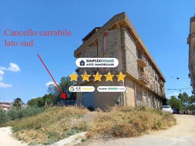 Appartamento in vendita di 207 m² in Via Carmelo Marchese Ragona