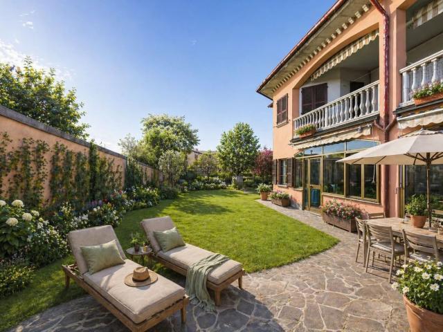 Appartamento in vendita di 207 m² in Via B. A. Porro, 3