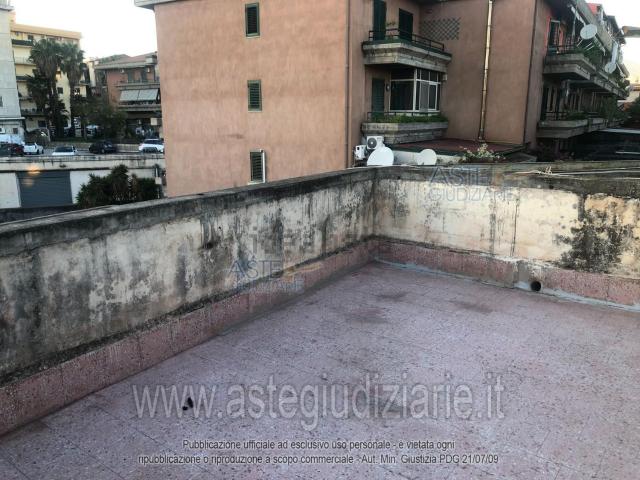 Appartamento in vendita di 207 m² in Via Giuseppe Calanzone Guzzetta, 12