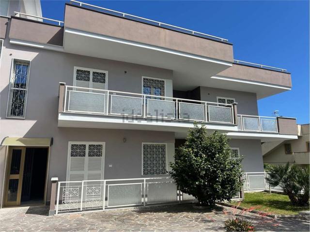 Appartamento in vendita di 207 m² in Via Montedoro