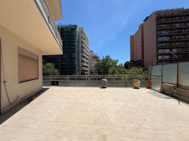 Appartamento in vendita di 207 m² in Corso Italia, 229