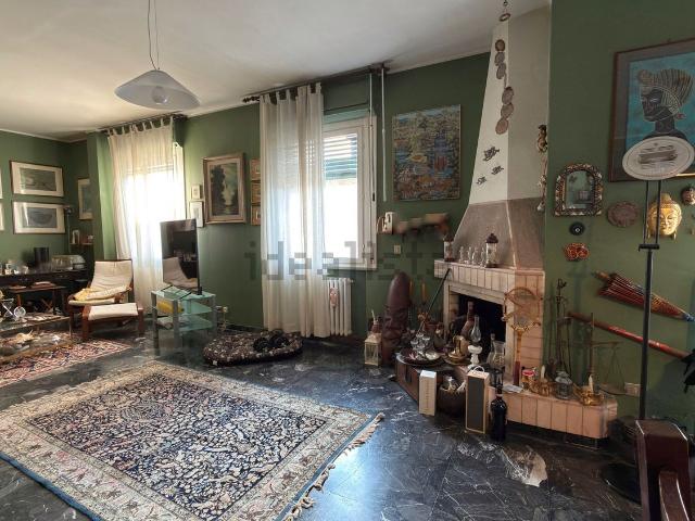 Appartamento in vendita di 208 m²