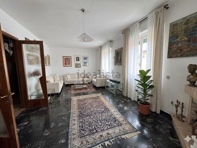 Appartamento in vendita di 208 m²