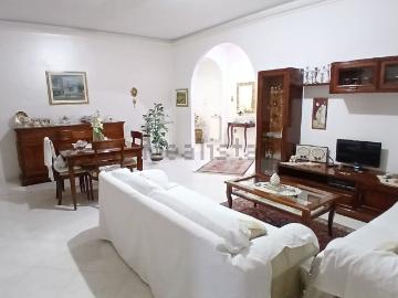 Appartamento in vendita di 208 m² in Via Francesco Garrano